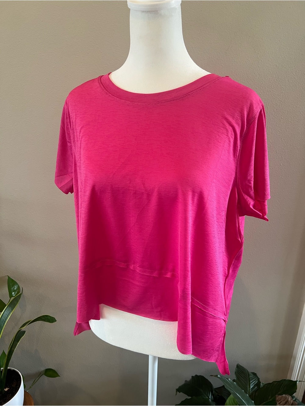 Zenana Outfitters Hot Pink Short Sleeve athletic Relaxed Tee